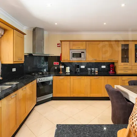 Boa Nova 301 Apartment *